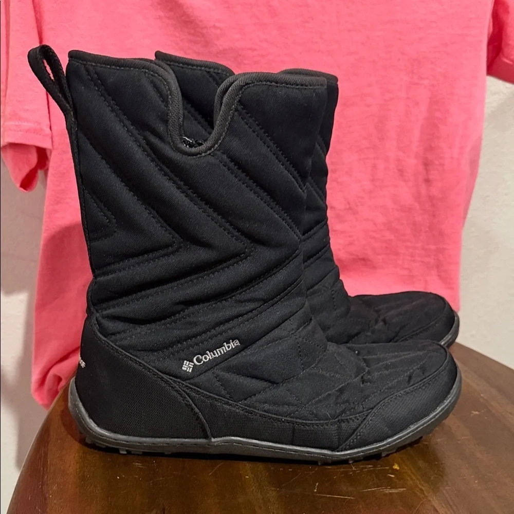 Columbia Women's Black Quilted Winter Boots